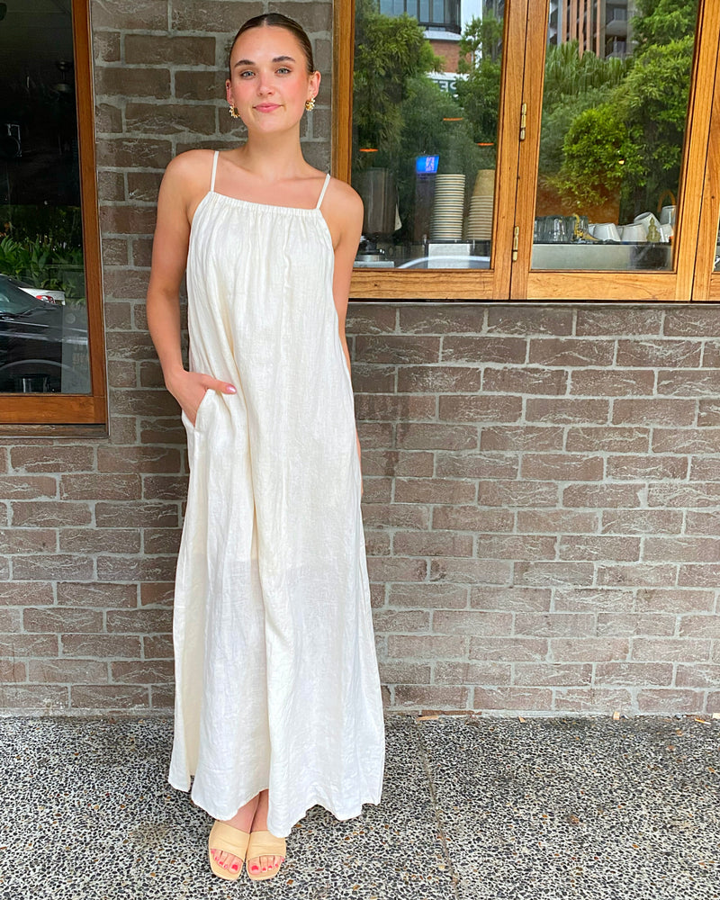 Resort Linen Maxi Dress